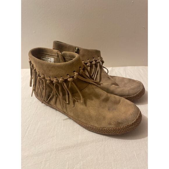 UGG Shenandoah Tan Suede Fringe Women's‎ Ankle Boots Tassels Moccasins Size 7 - Picture 1 of 10